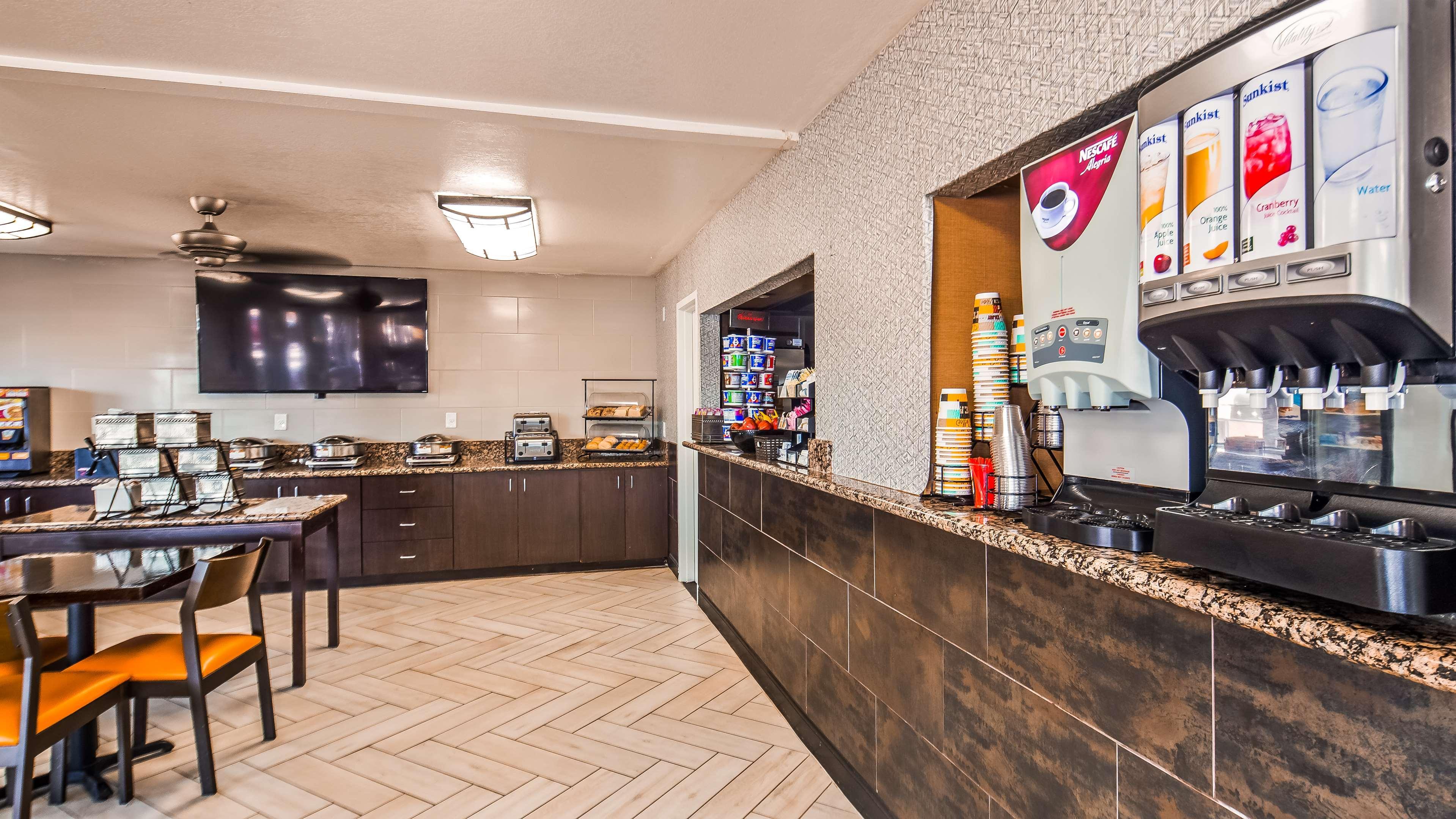 Best Western Innsuites Phoenix Hotel & Suites Exteriör bild