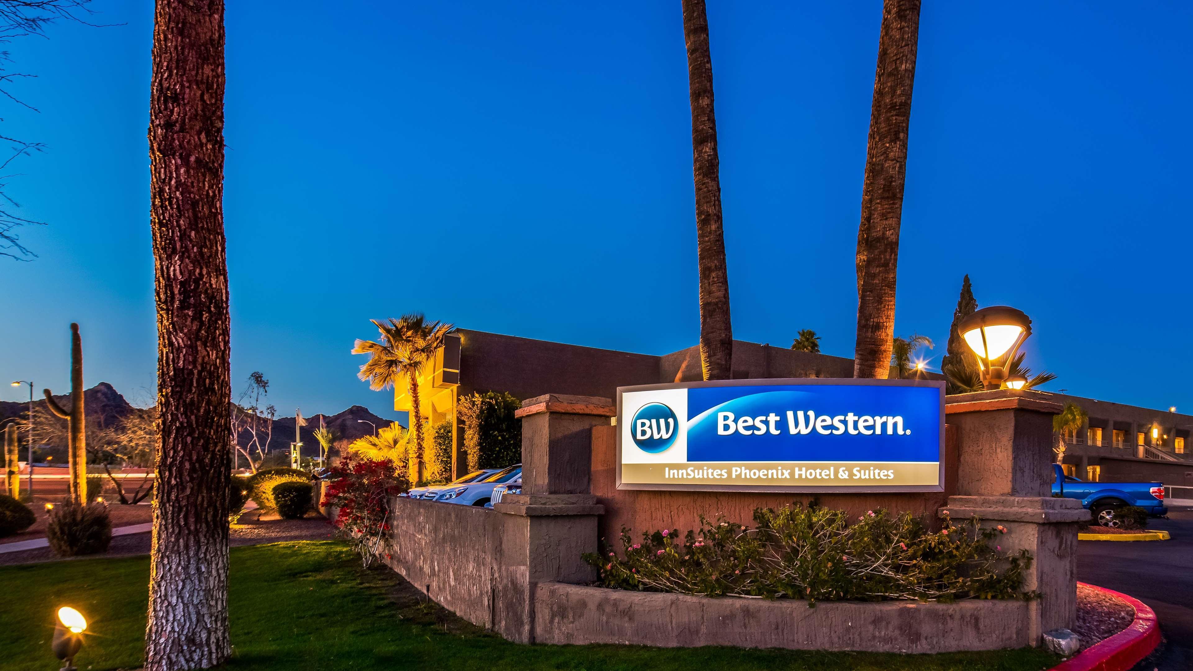 Best Western Innsuites Phoenix Hotel & Suites Exteriör bild