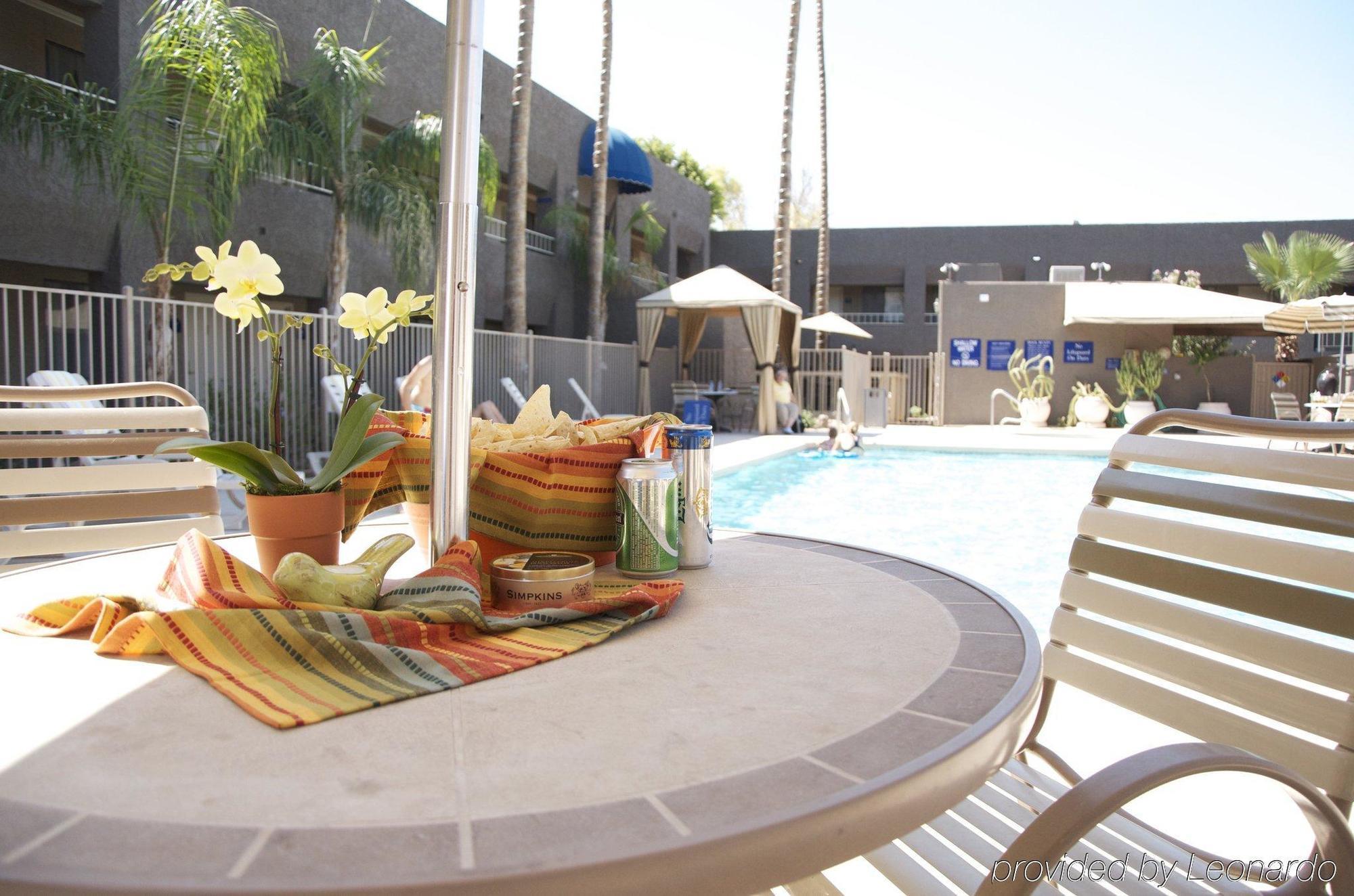Best Western Innsuites Phoenix Hotel & Suites Exteriör bild