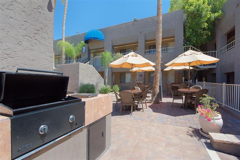 Best Western Innsuites Phoenix Hotel & Suites Exteriör bild