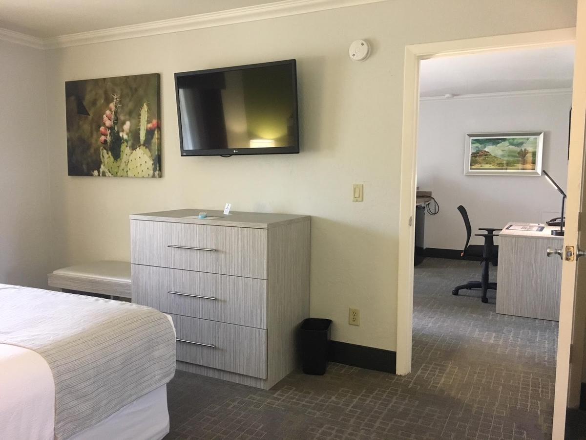 Best Western Innsuites Phoenix Hotel & Suites Exteriör bild