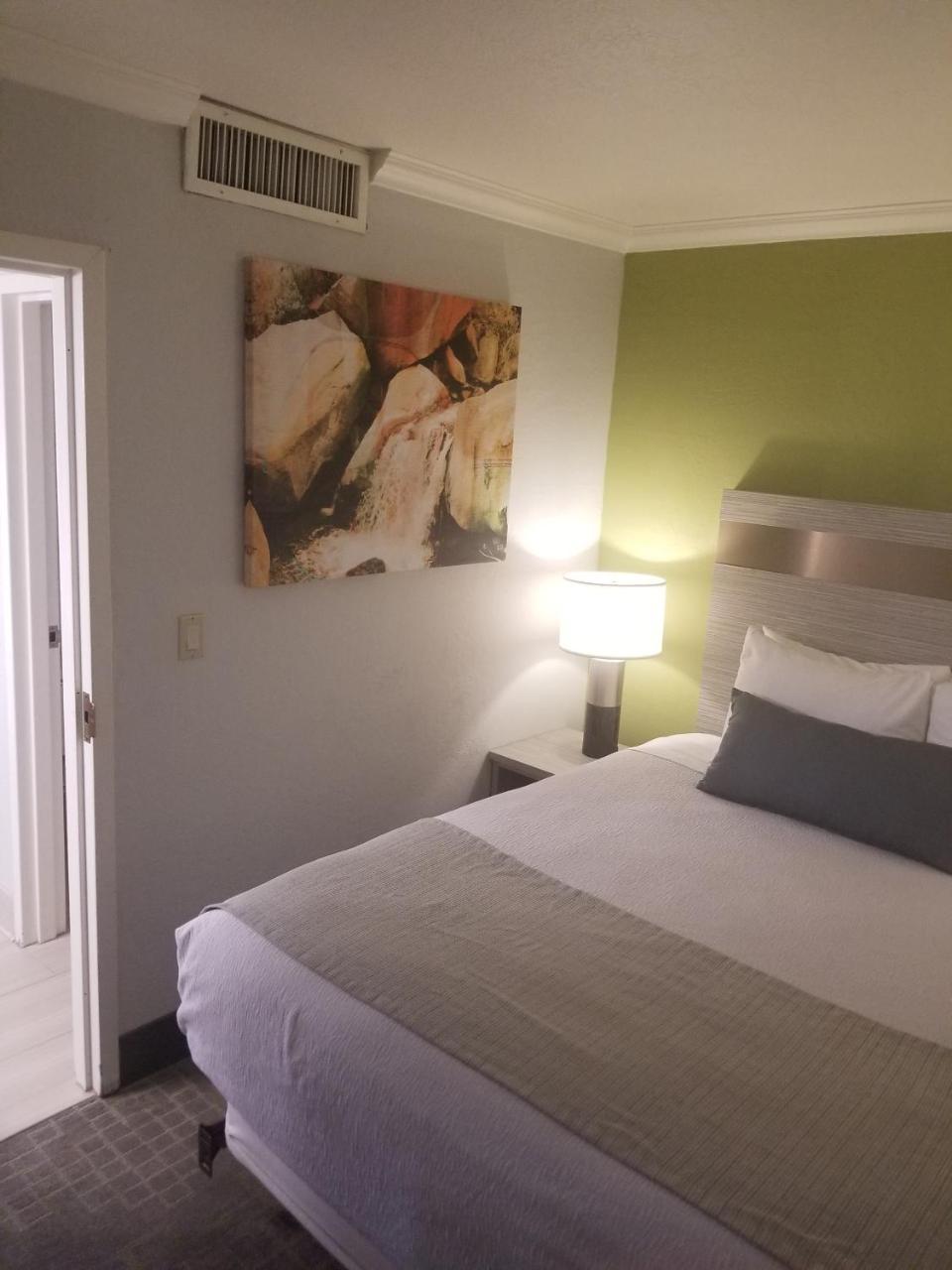 Best Western Innsuites Phoenix Hotel & Suites Exteriör bild