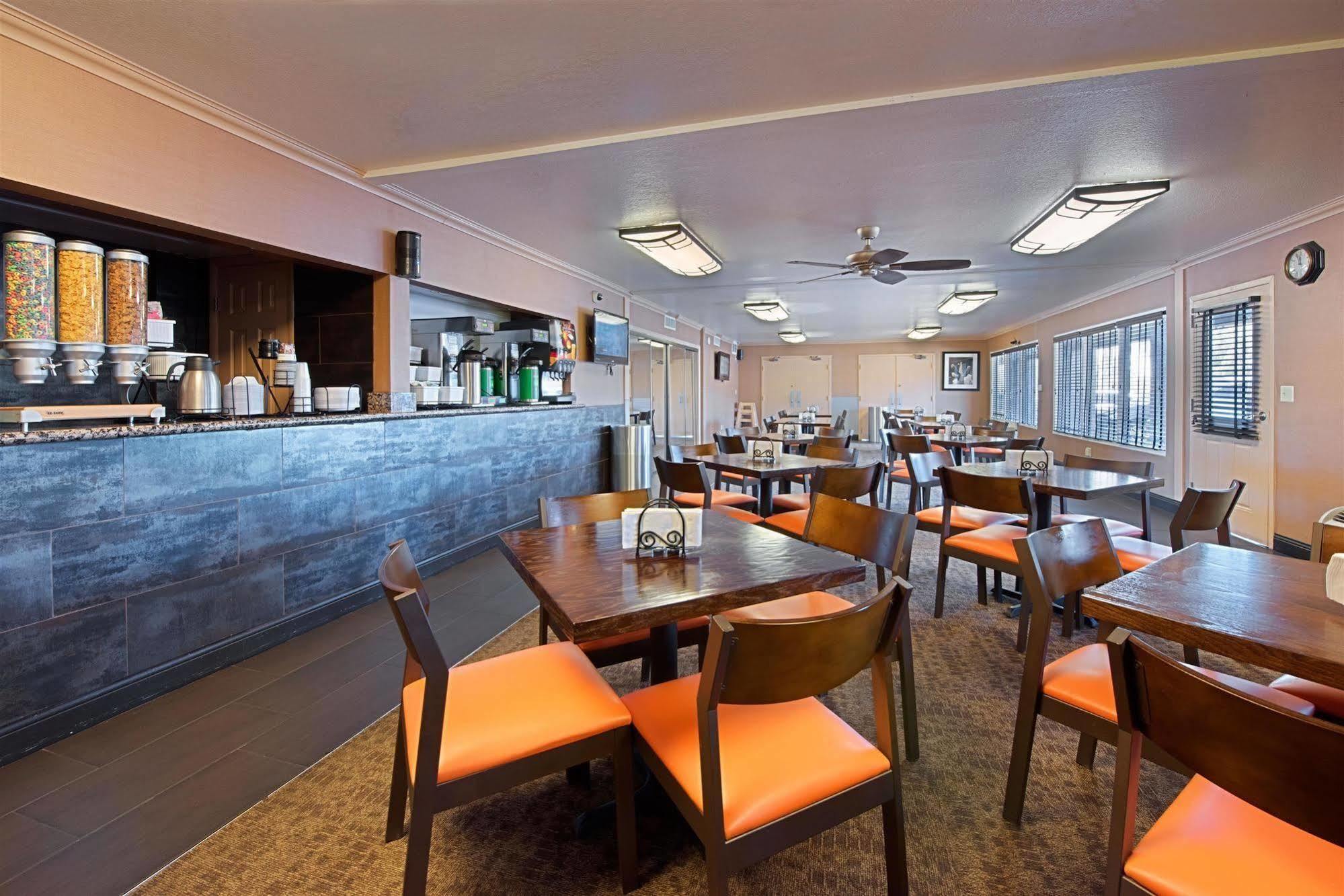 Best Western Innsuites Phoenix Hotel & Suites Exteriör bild
