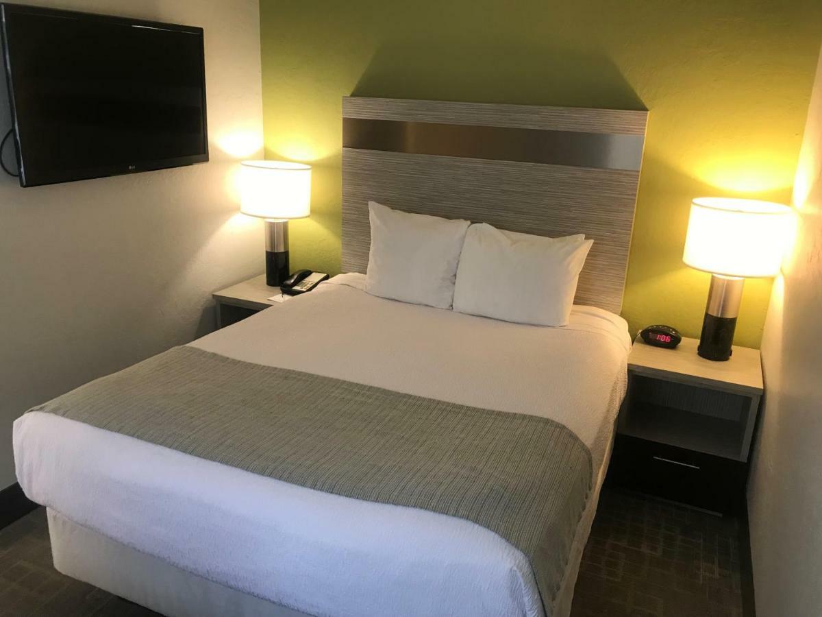Best Western Innsuites Phoenix Hotel & Suites Exteriör bild